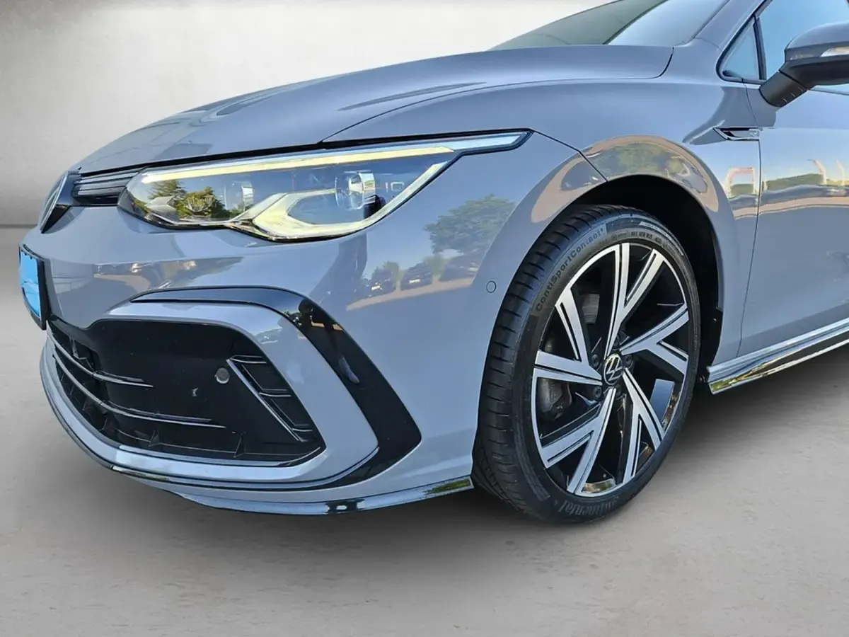 Gebraucht VW Golf VIII R-line 150 PS (110 kW) 2021 Grau Limousine