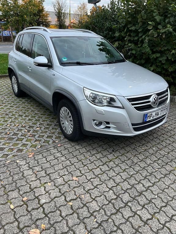 Silber Gebraucht 2010 VW Tiguan Sportline SUV | 8.999 € (Guter Preis) - Bild 1/4