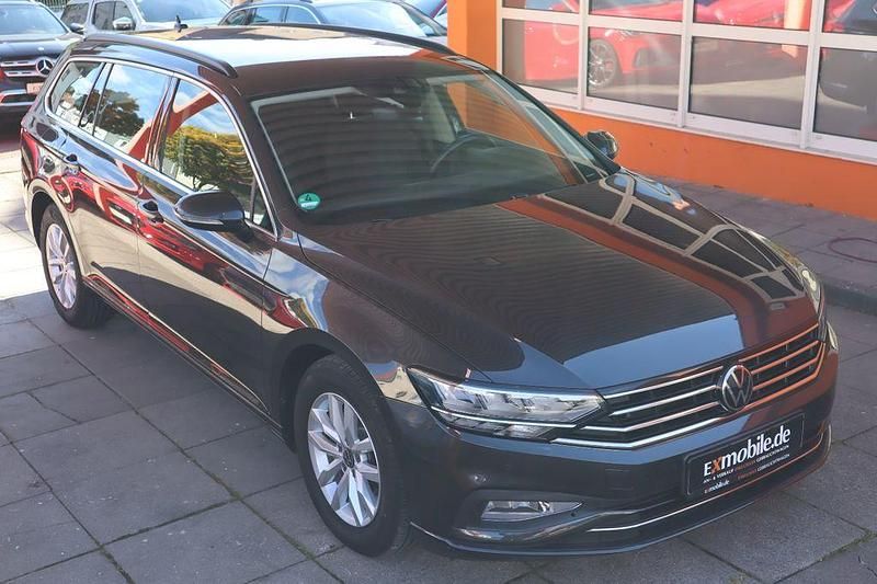 Gebraucht VW Passat Business 150 PS (110 kW) 2021 Grau Kombi