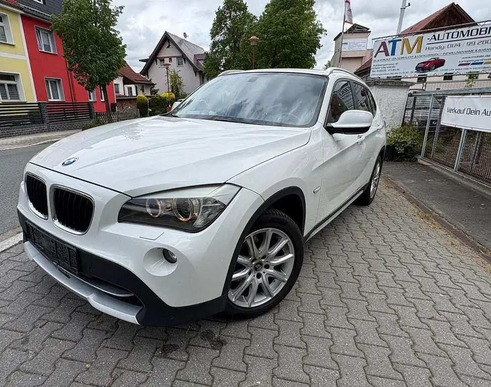 Second-hand BMW X1 xLine 177 CP (130 kW) 2011 Alb SUV