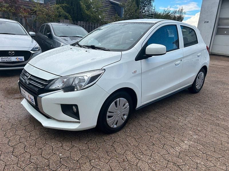 Weiß Gebraucht 2021 Mitsubishi Space Star Basis Kleinwagen | 7.990 € (Fairer Preis) - Bild 1/4