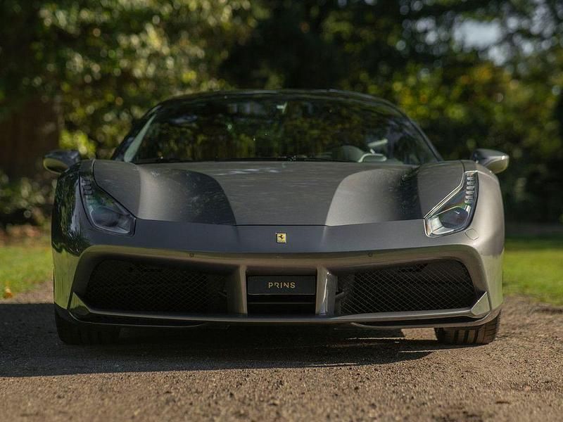 Gebraucht Ferrari 488 672 PS (494 kW) 2016 Grau