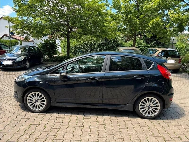 Gebraucht Ford Fiesta S 101 PS (74 kW) 2015 Schwarz Kleinwagen