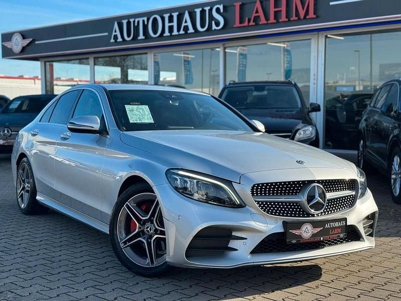Iridiumsilber metalliclack Gebraucht 2020 Mercedes C180 AMG Limousine | 19.990 € (Teuer) - Bild 1/4