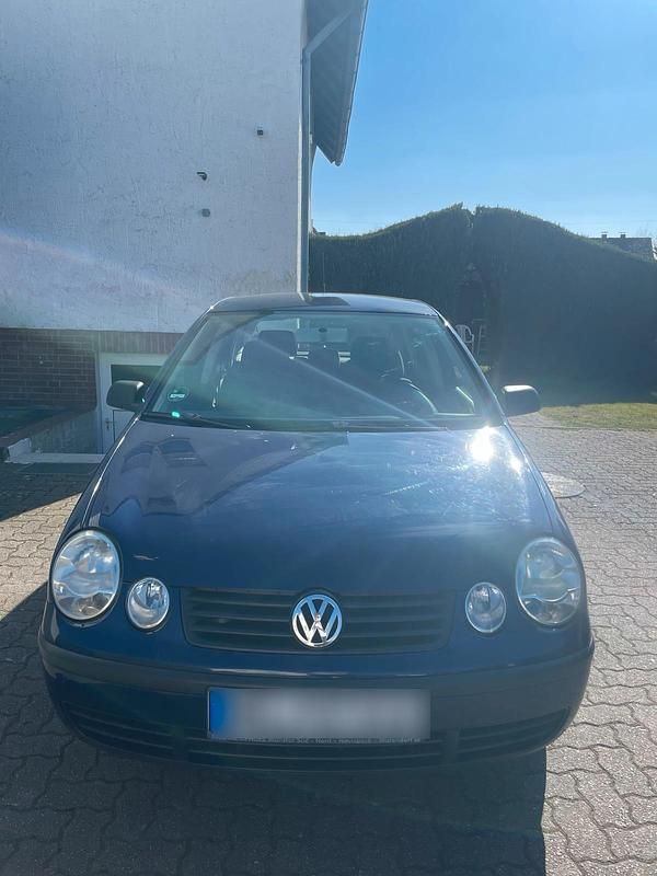 Blau Gebraucht 2002 VW Polo Kleinwagen | 1.200 € - Bild 1/4