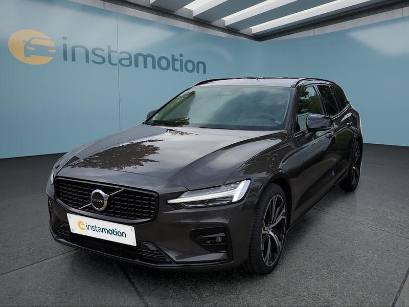Grau Neu 2024 Volvo V60 Plus Kombi | 44.949 € (Superpreis) - Bild 1/4