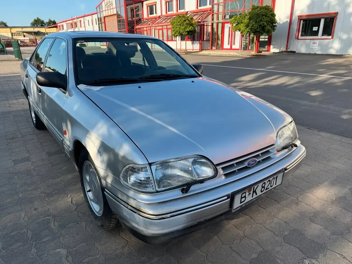 Gebraucht Ford Scorpio Ghia 146 PS (107 kW) 1992 Silber Limousine