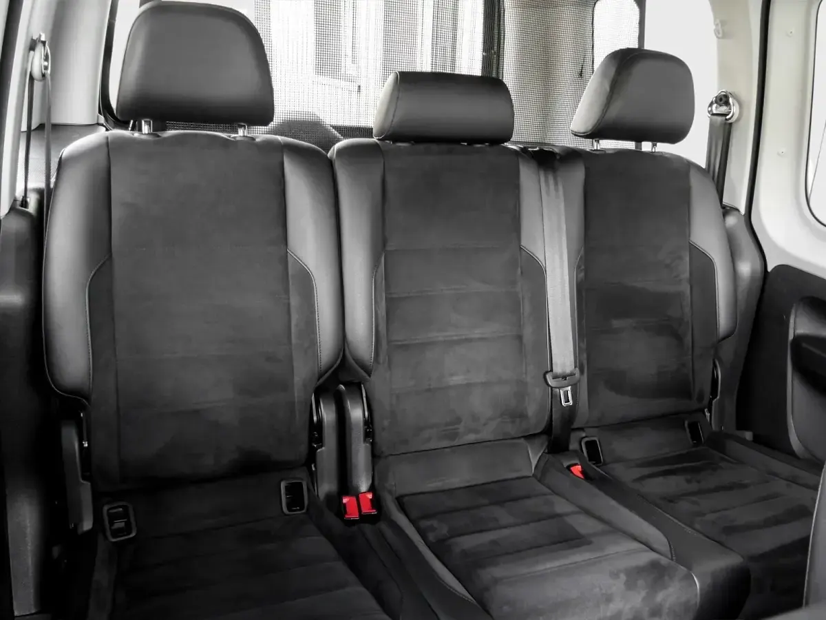 Gebraucht VW Caddy Highline 125 PS (91 kW) 2017 Blau Van / Kleinbus