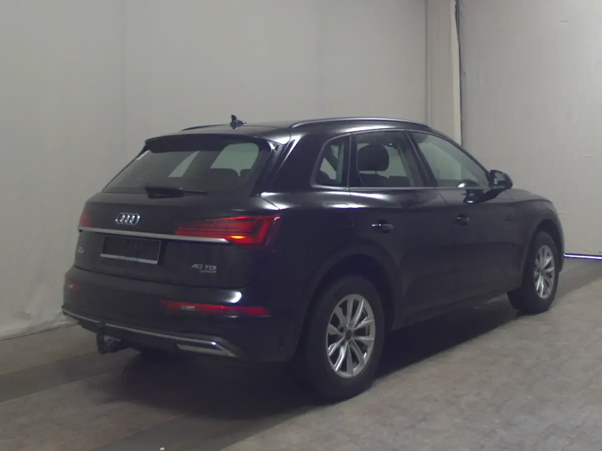 Gebraucht Audi Q5 Business 204 PS (150 kW) 2020 Schwarz SUV