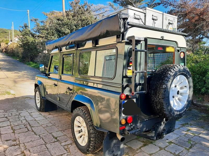 Gebraucht Land Rover Defender 122 PS (89 kW) 2008 Grün SUV