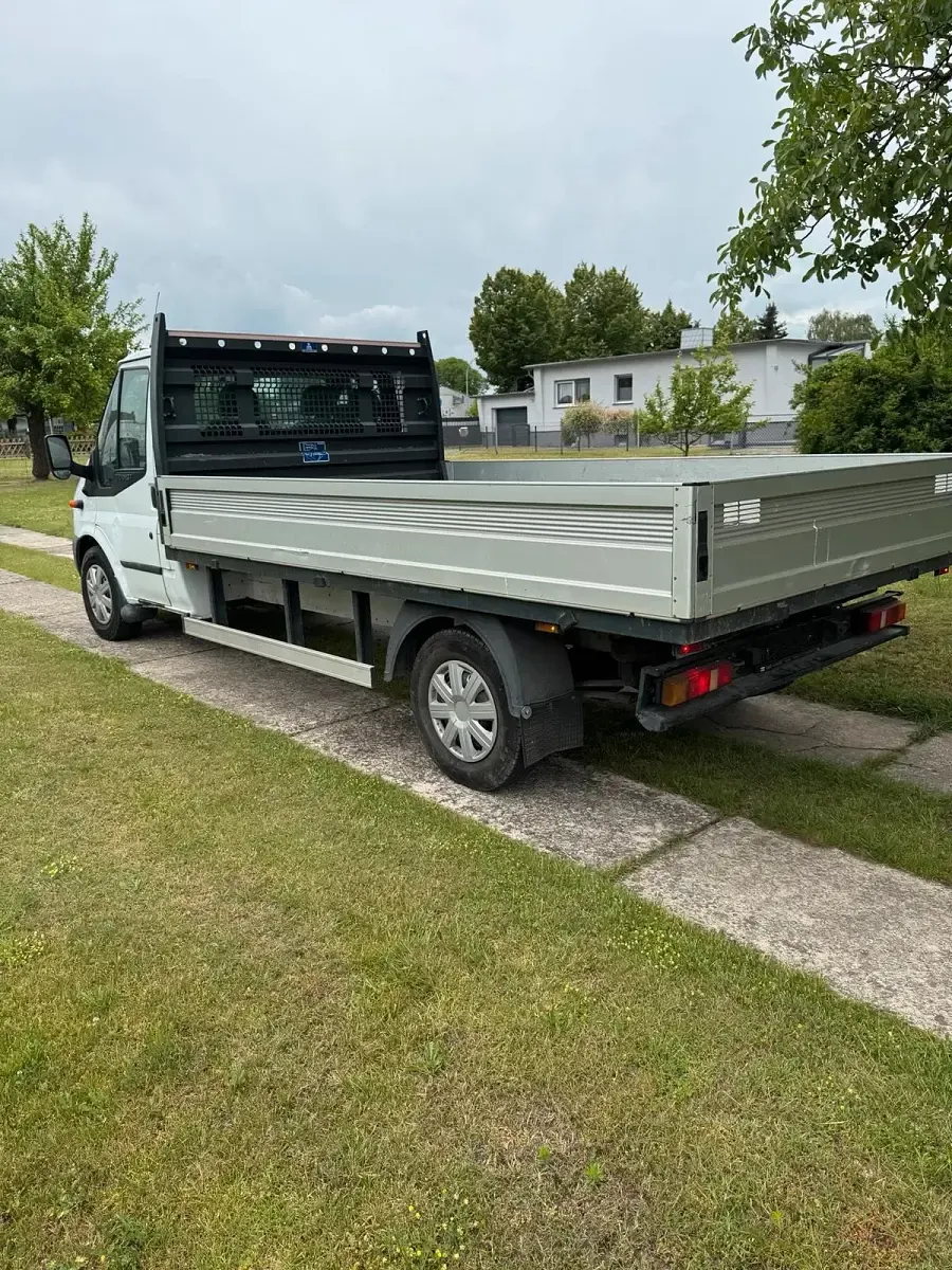 Gebraucht Ford Transit 115 PS (84 kW) 2014 Weiß Van / Kleinbus