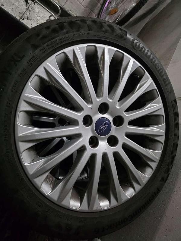 Gebraucht Ford C-MAX Titanium 140 PS (102 kW) 2014 Van / Kleinbus