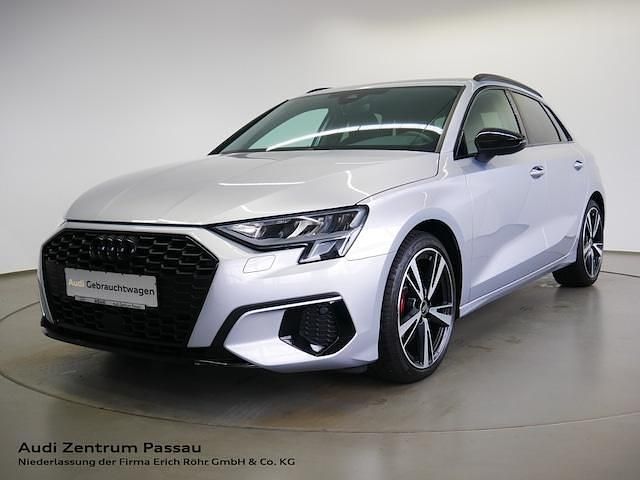 Florettsilber metallic Gebraucht 2023 Audi A3 Advanced Plus Limousine | 28.265 € (Fairer Preis) - Bild 1/4