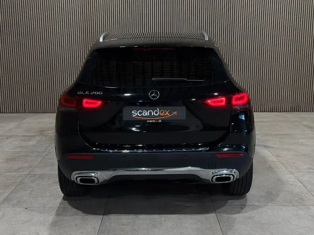 Gebraucht Mercedes GLA200 163 PS (119 kW) 2022 Schwarz SUV