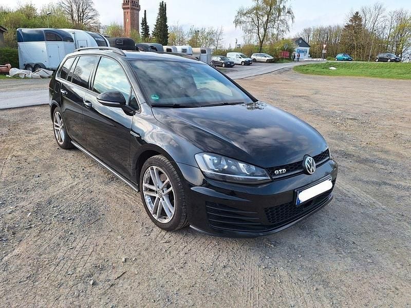 Schwarz Gebraucht 2016 VW Golf VII GTD Kombi | 9.990 € (Fairer Preis) - Bild 1/4