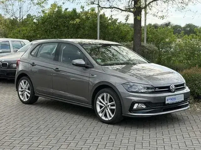 Gebraucht VW Polo R-line 80 PS (58 kW) 2020 Limestone grey metallic Kleinwagen