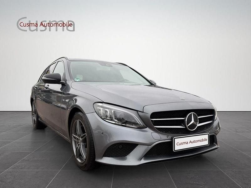 Grau Gebraucht 2019 Mercedes C300 Avantgarde Limousine | 25.480 € (Superpreis) - Bild 1/4