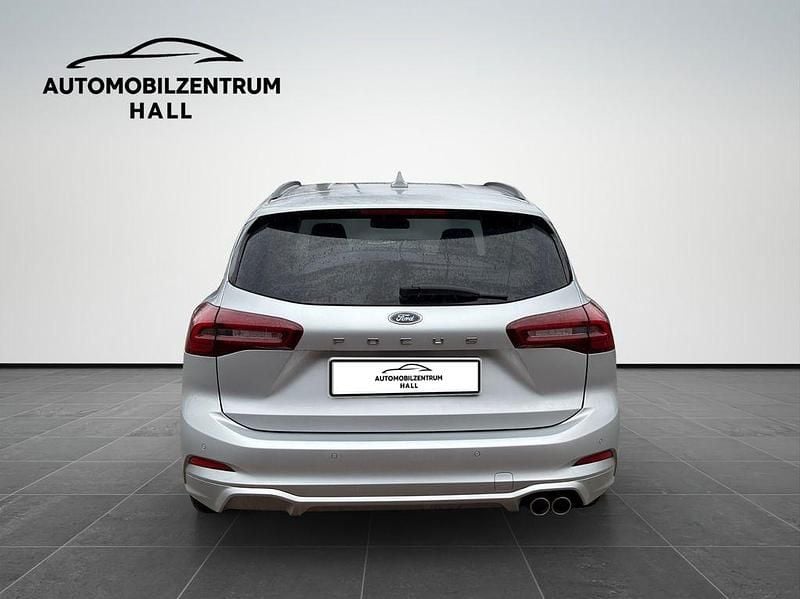 Gebraucht Ford Focus ST-Line 116 PS (85 kW) 2023 Silber Limousine