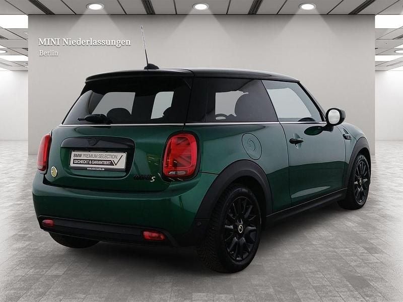 Gebraucht Mini Cooper SE 135 kW (184 PS) 2023 Grün Kleinwagen