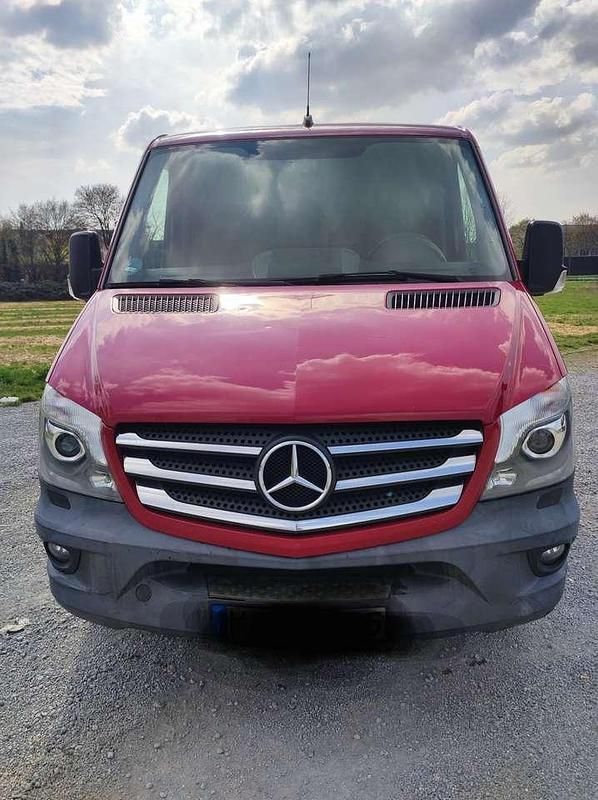 Gebraucht Mercedes Sprinter 95 PS (69 kW) 2015 Rot Van