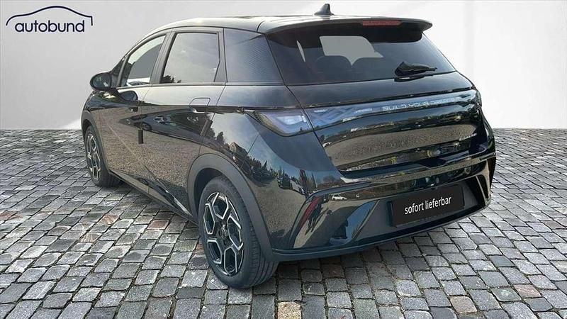 Neu BYD Dolphin Design 150 kW (204 PS) 2025 Schwarz / jetblack Kleinwagen