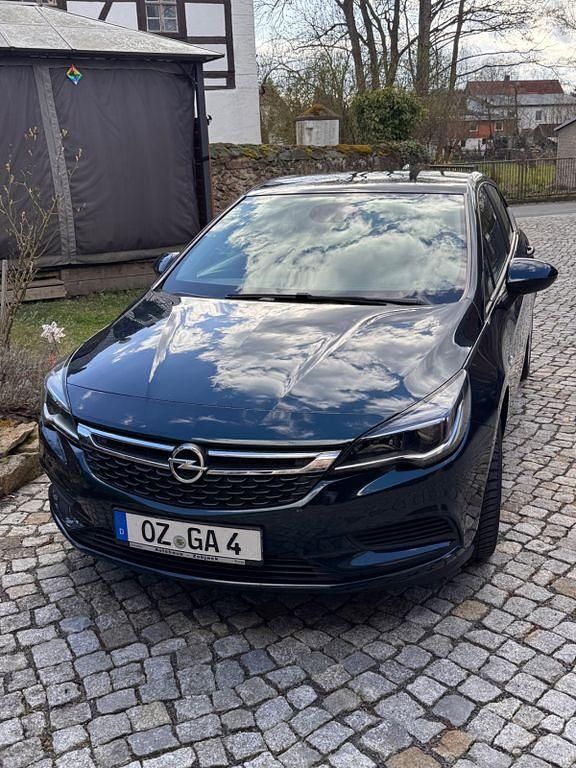 Usata Opel Astra 105 CV (77 kW) 2017 Verde Berlina