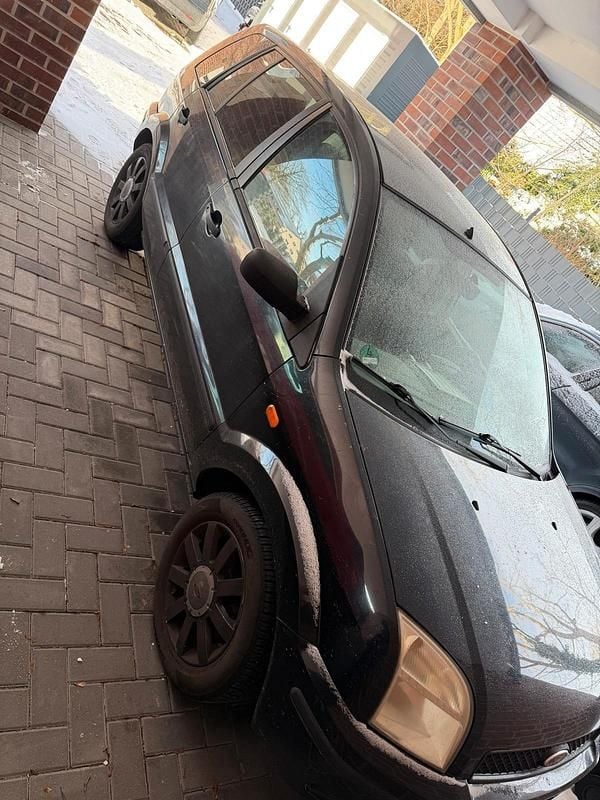 Schwarz Gebraucht 2003 Ford Fusion Limousine | 1.050 € (Guter Preis) - Bild 1/4