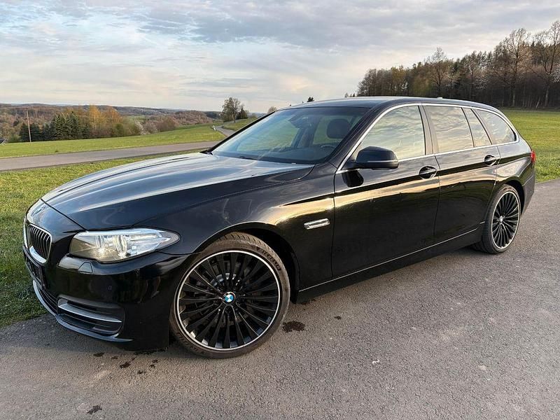 Gebraucht BMW 530 258 PS (189 kW) 2014 Schwarz Kombi