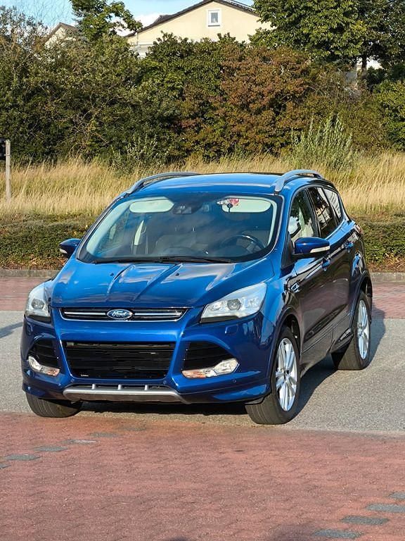 Blau Gebraucht 2014 Ford Kuga Titanium SUV | 8.500 € (Superpreis) - Bild 1/4