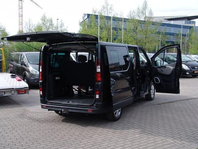 Gebraucht Nissan NV300 Premium Edition 146 PS (107 kW) 2018 Schwarz Van