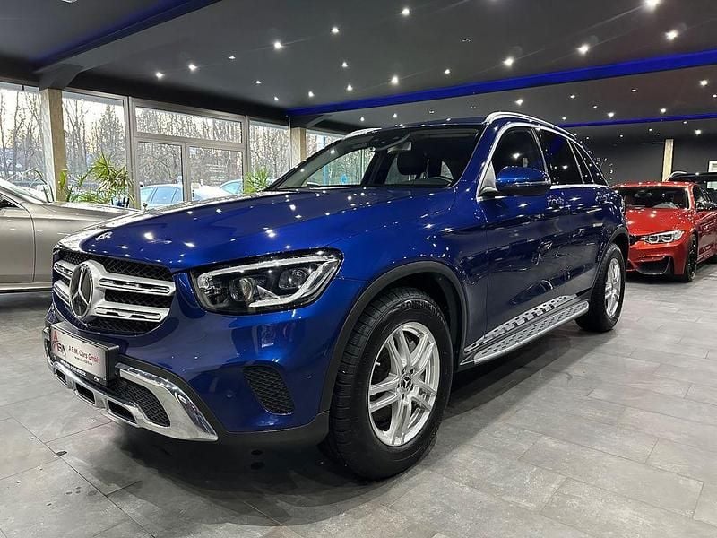 Blau Gebraucht 2019 Mercedes GLC200 SUV | 29.890 € (Fairer Preis) - Bild 1/4