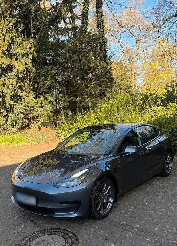 Gebraucht Tesla Model 3 239 kW (325 PS) 2022 Grau Limousine