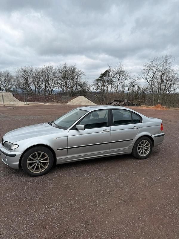 Gebraucht BMW 316 116 PS (85 kW) 2002 Silber Limousine