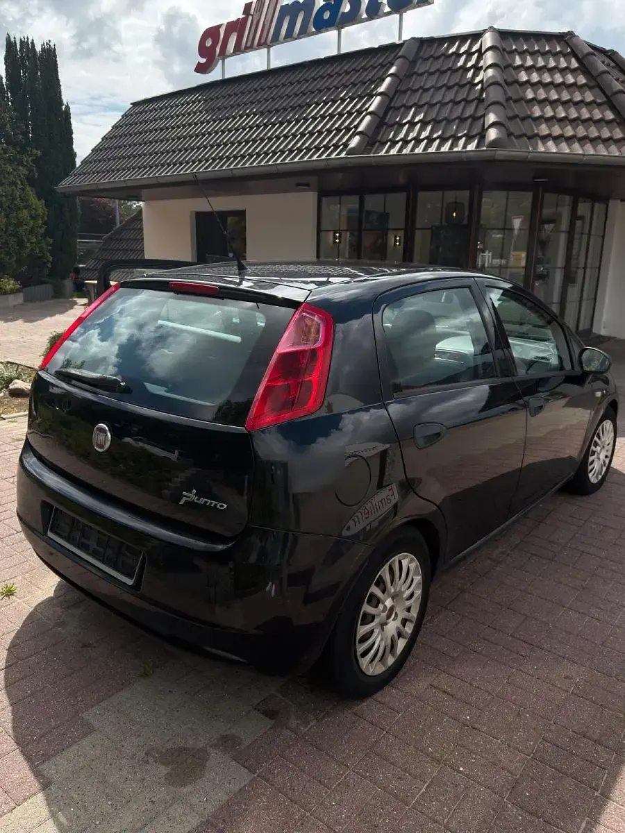 Gebraucht Fiat Punto 75 PS (55 kW) 2010 Schwarz Kleinwagen