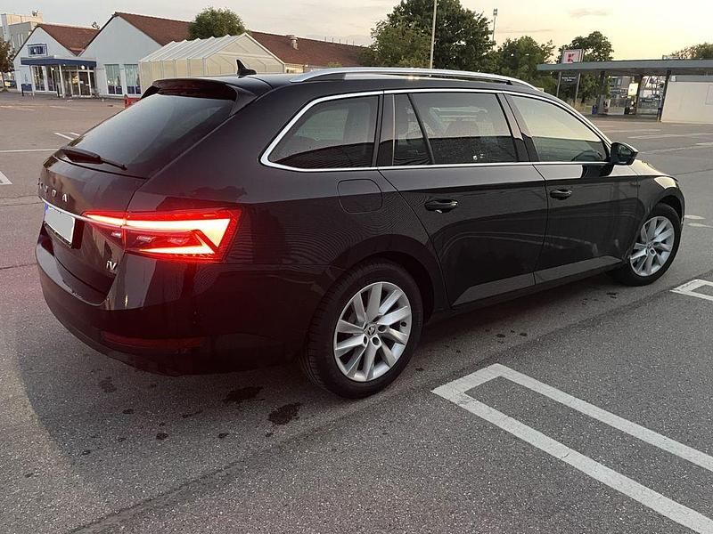 Gebraucht Skoda Superb 218 PS (160 kW) 2020 Schwarz Limousine