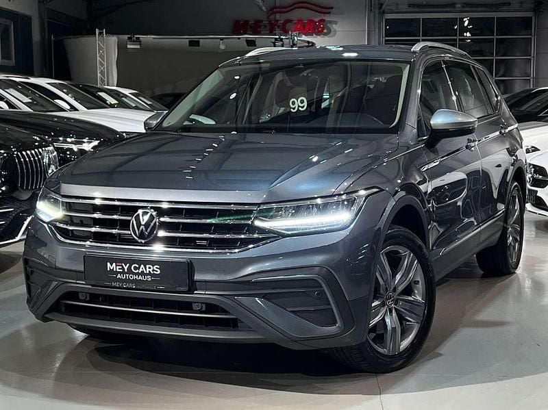 Platinum grey Gebraucht 2022 VW Tiguan Allspace Life SUV | 28.480 € (Superpreis) - Bild 1/4