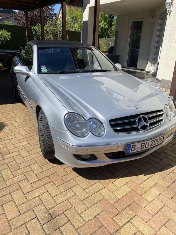 Grau Gebraucht 2008 Mercedes CLK200 Avantgarde Cabrio | 11.999 € (Etwas zu teuer) - Bild 1/4