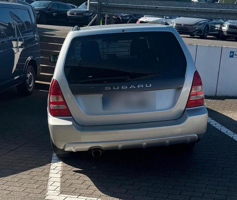 Gebraucht Subaru Forester 125 PS (91 kW) 2004 Grau SUV