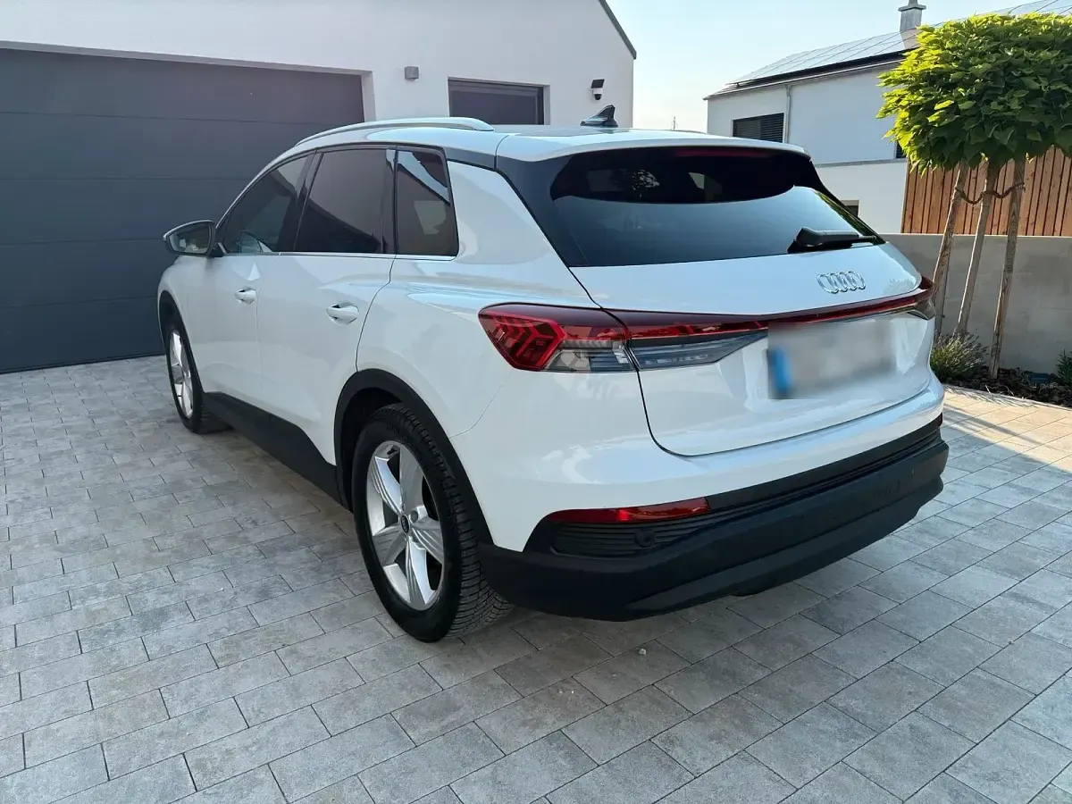 Gebraucht Audi Q4 e-tron 125 kW (170 PS) 2022 Weiß SUV