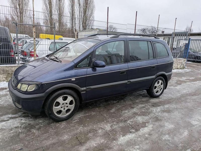 Blau Gebraucht 2000 Opel Zafira Basis Van / Kleinbus | 1.700 € (Guter Preis) - Bild 1/4