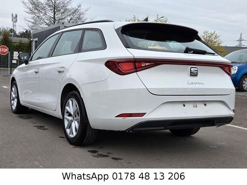 Gebraucht Seat Leon Style 150 PS (110 kW) 2021 Weiß Limousine
