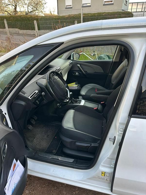 Gebraucht Citroën C4 SpaceTourer 130 PS (95 kW) 2019 Weiß Van / Kleinbus