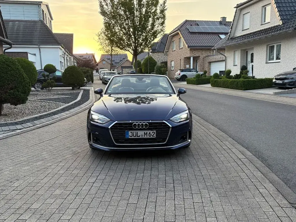 Gebraucht Audi A5 Cabriolet Sport 190 PS (139 kW) 2020 Blau Cabrio
