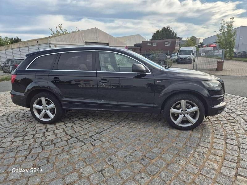 Schwarz Gebraucht 2011 Audi Q7 S-Line SUV | 11.990 € (Fairer Preis) - Bild 1/4