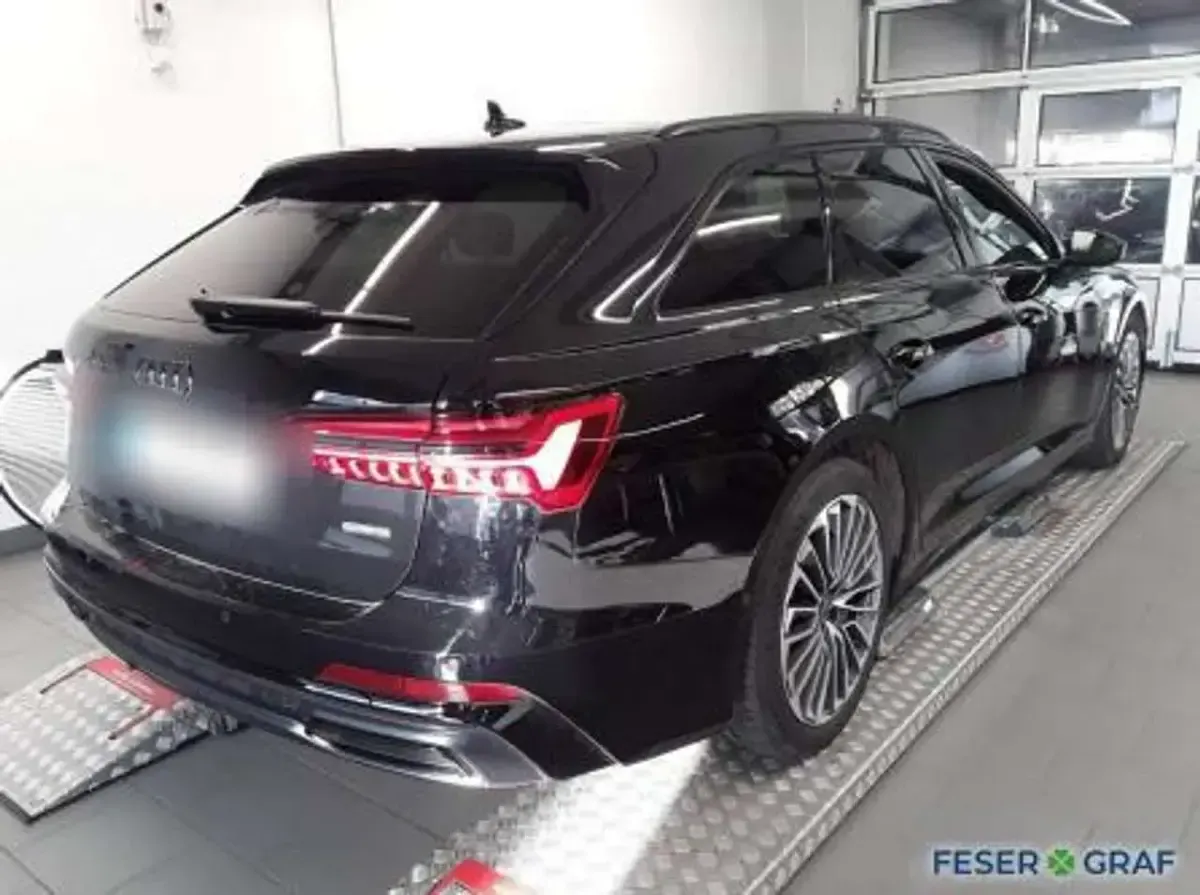 Gebraucht Audi A6 S-Line 367 PS (269 kW) 2022 Brillantschwarz Kombi