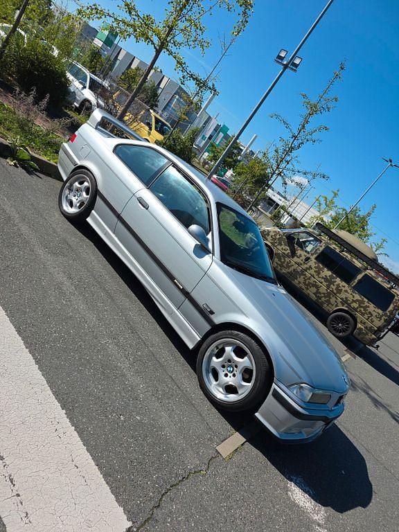 Silber Gebraucht 1995 BMW 320 M Sport Coupé | 5.750 € - Bild 1/4