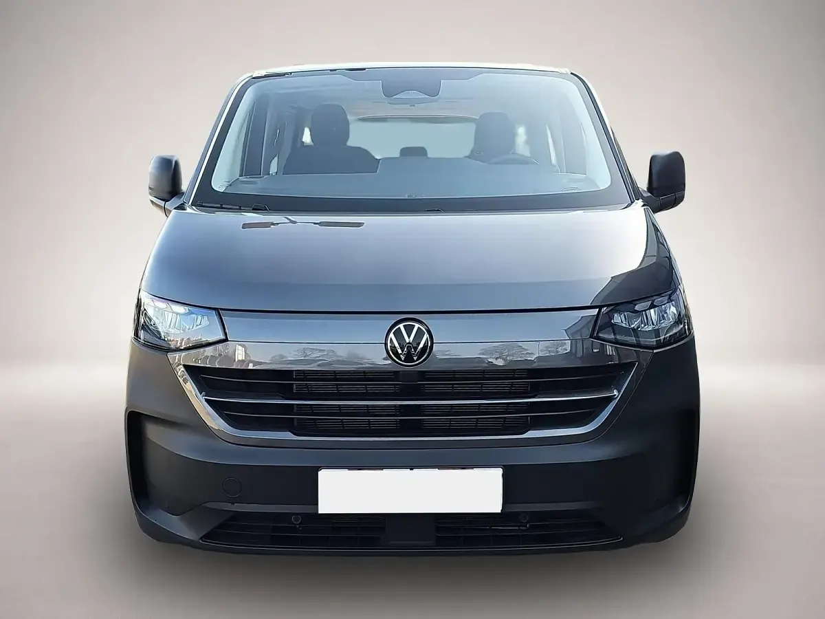 Neu VW Caravelle 110 PS (80 kW) 2025 Grau Van