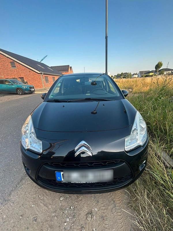 Schwarz Gebraucht 2010 Citroën C3 Tendance Kleinwagen | 2.300 € (Guter Preis) - Bild 1/4