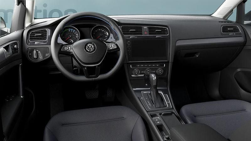 Gebraucht VW e-Golf 100 kW (136 PS) 2021 Grau Kleinwagen