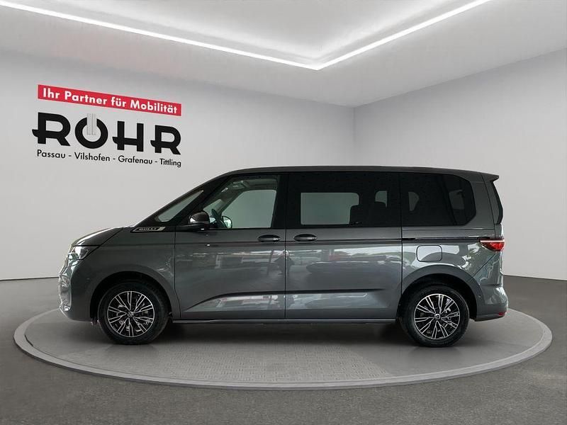 Second-hand VW Multivan Basis 150 CP (110 kW) 2025 Gri Monovolum